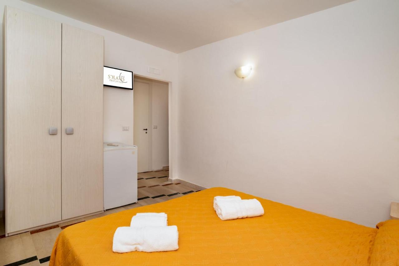 Solaris Paestum Hotel Buitenkant foto